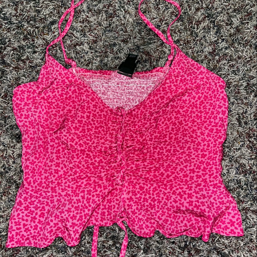 Wild fable pink flower print pull scrunch crop tank top. Size: XS. Never worn